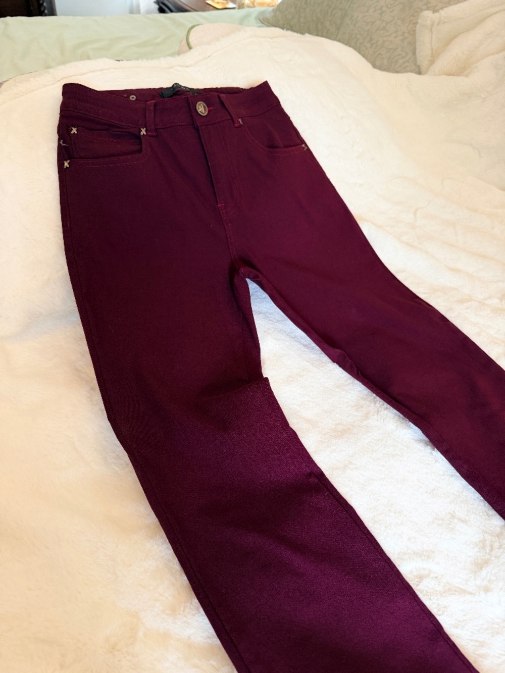 Ultra-Flattering Simon Chang Burgundy Slim Fit Stretch Jeans Pants Size 4